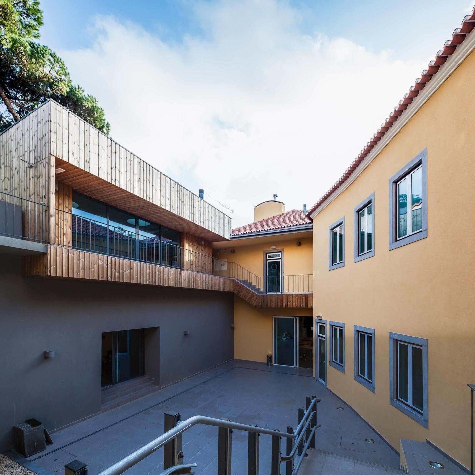 Moon Hill By Joivy Hostel Sintra Ngoại thất bức ảnh